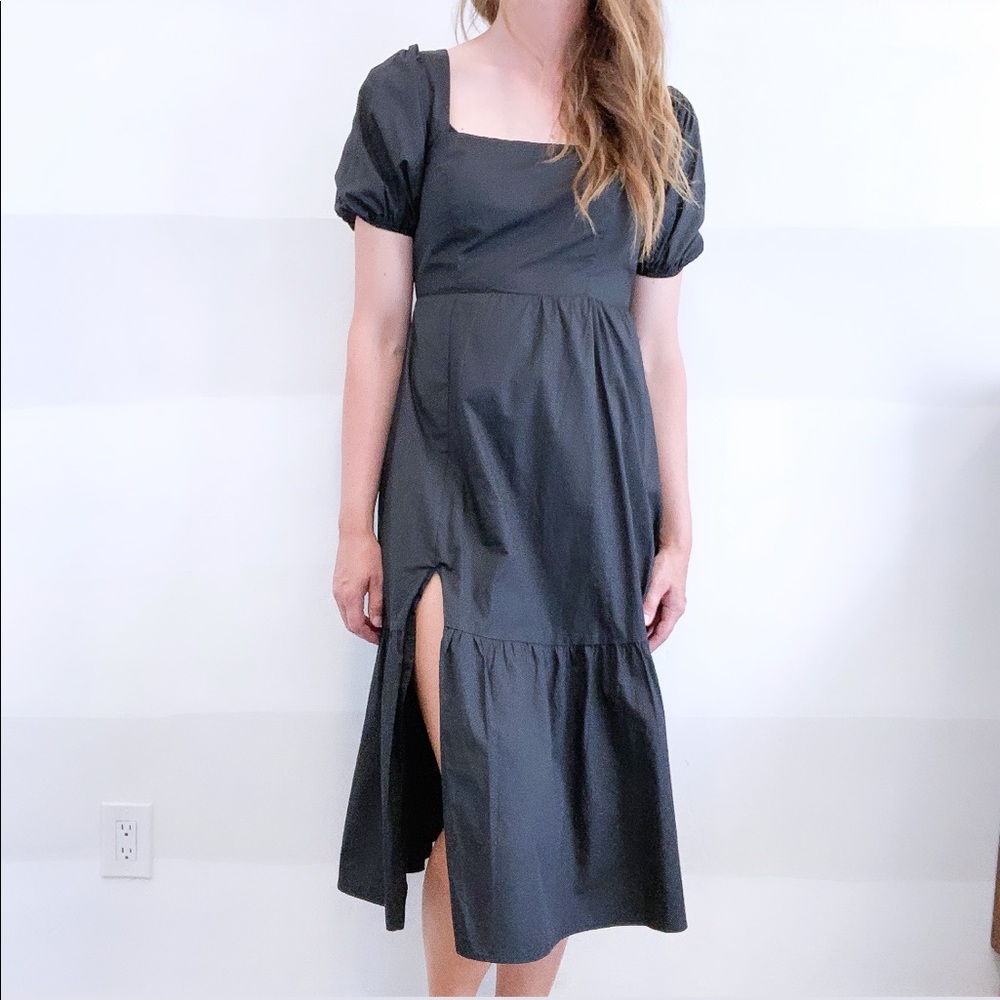ASTR Poplin Black Tiered Side Slit Smocked Puff Sleeve Midi Dress Sz S